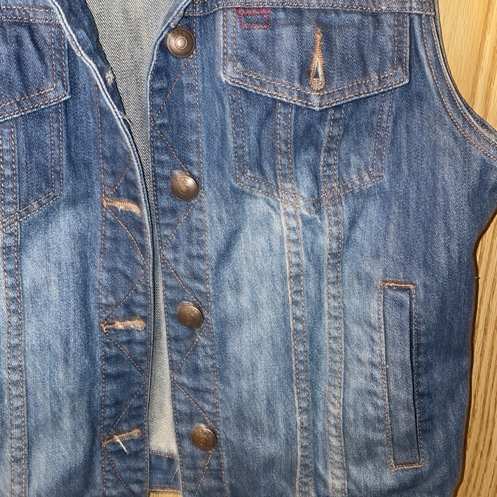 Adam Levine Jean vest - Picture 7 of 8